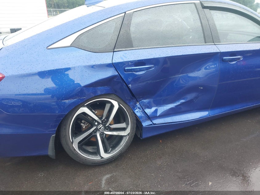 2018 Honda Accord VIN 1HGCV1F3XJA210415 IAAI salvage auction — SIDE, Wait Title, sold $2,750 on 2026-08-19 (photo 6)
