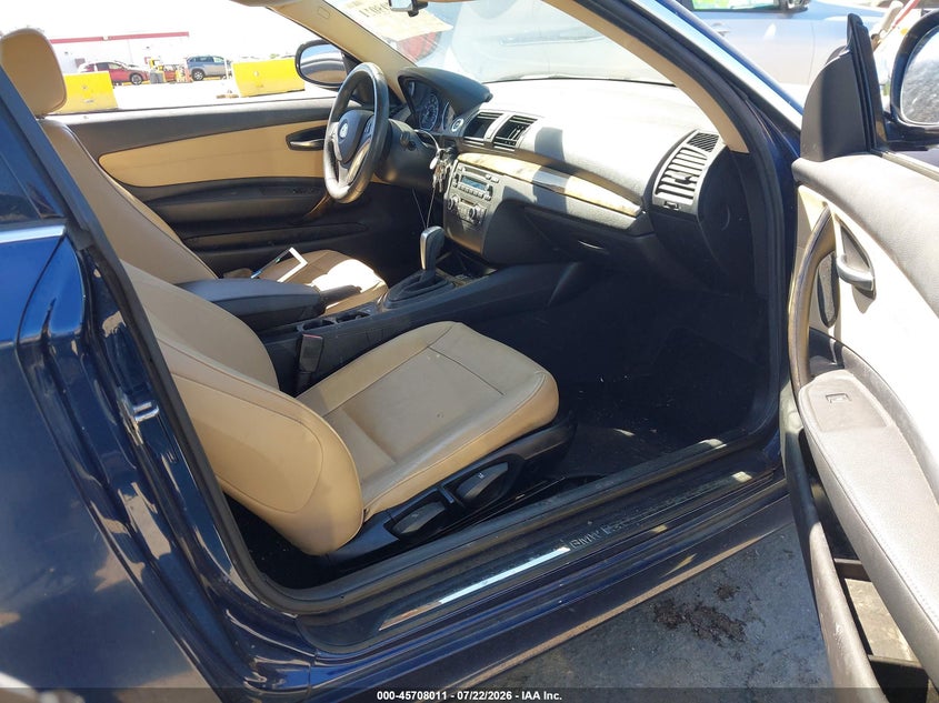 2011 BMW 1 series VIN WBAUP9C56BVL89559 IAAI salvage auction — NORMAL WEAR, Clear - Dealer Only (California), sold $600 on 2026-07-30 (photo 5)