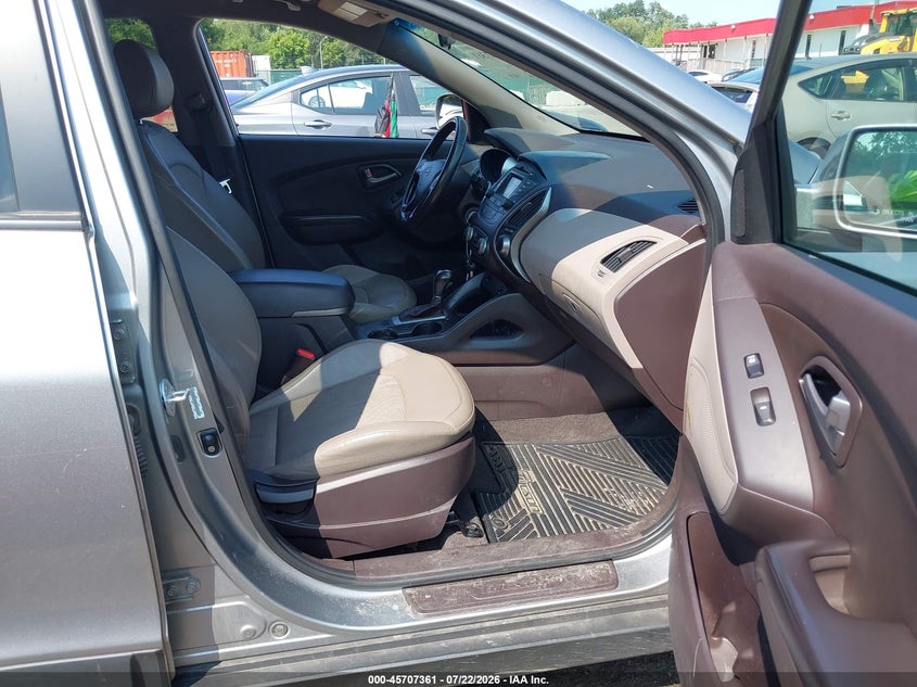 2014 Hyundai Tucson VIN KM8JUCAG2EU806164 IAAI salvage auction — NORMAL WEAR, Clear (Maryland), sold $25 on 2026-07-30 (photo 5)