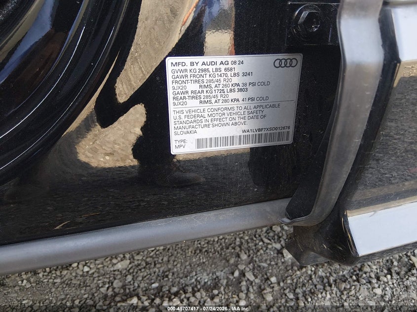 2025 Audi Q7 VIN WA1LVBF7XSD012676 IAAI salvage auction — REAR END, Salvage Title, sold $27,000 on 2026-09-21 (photo 9)