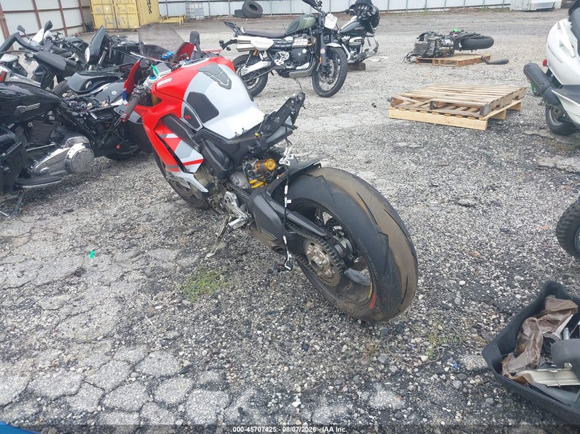 2019 Ducati Panigale VIN ZDMDAGNW5KB009695 IAAI salvage auction — ALL OVER, Wait Title, sold $8,350 on 2026-09-09 (photo 3)