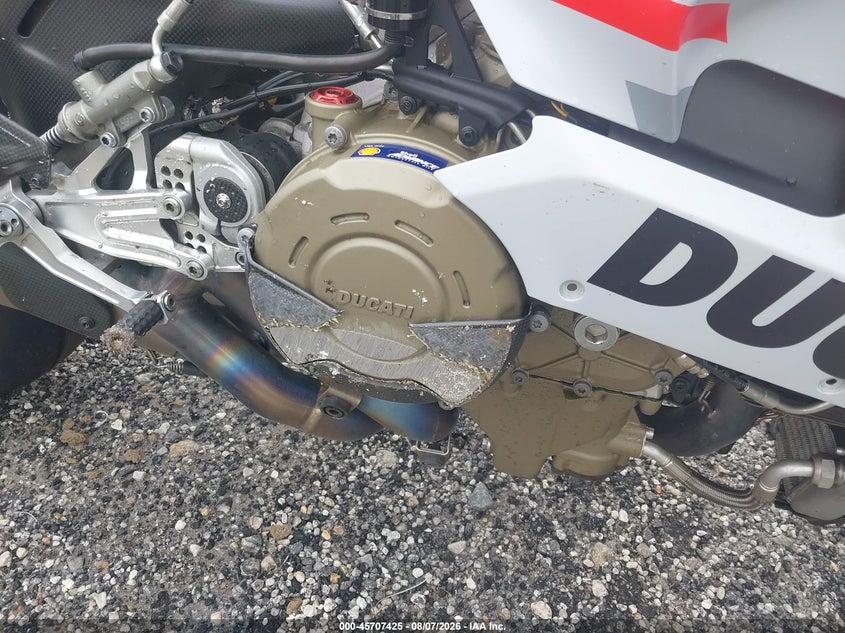 2019 Ducati Panigale VIN ZDMDAGNW5KB009695 IAAI salvage auction — ALL OVER, Wait Title, sold $8,350 on 2026-09-09 (photo 8)