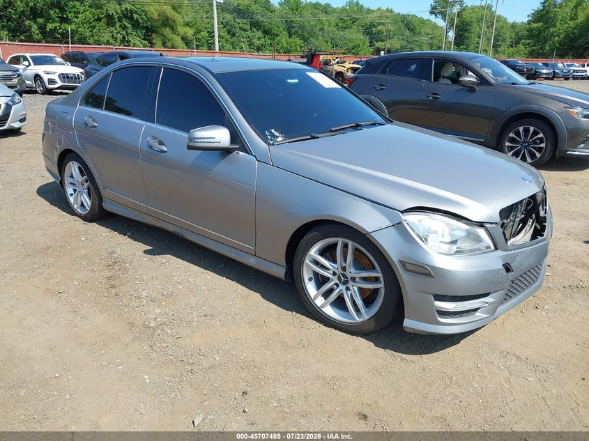 2012 Mercedes-benz C-klasse VIN WDDGF8BB7CR239349 IAAI salvage auction — FRONT END, Salvage (New Jersey), sold $625 on 2026-08-09 (photo 1)