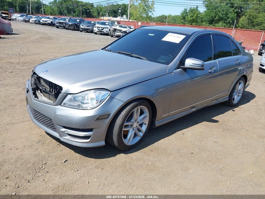 2012 Mercedes-benz C-klasse VIN WDDGF8BB7CR239349 IAAI salvage auction — FRONT END, Salvage (New Jersey), sold $625 on 2026-08-09 (photo 2)