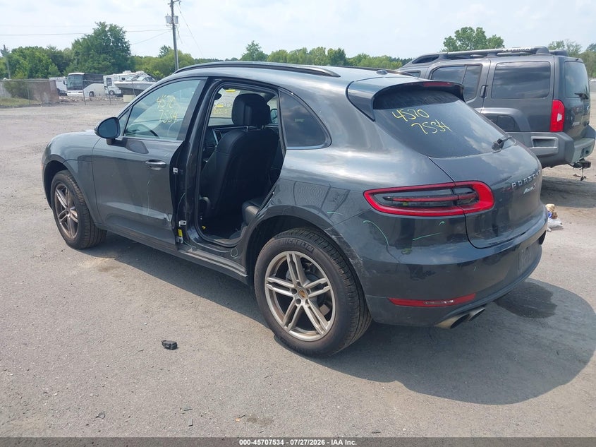 2017 Porsche Macan VIN WP1AB2A51HLB10939 IAAI salvage auction — LEFT SIDE, Salvage (Virginia), sold $7,300 on 2026-08-18 (photo 3)