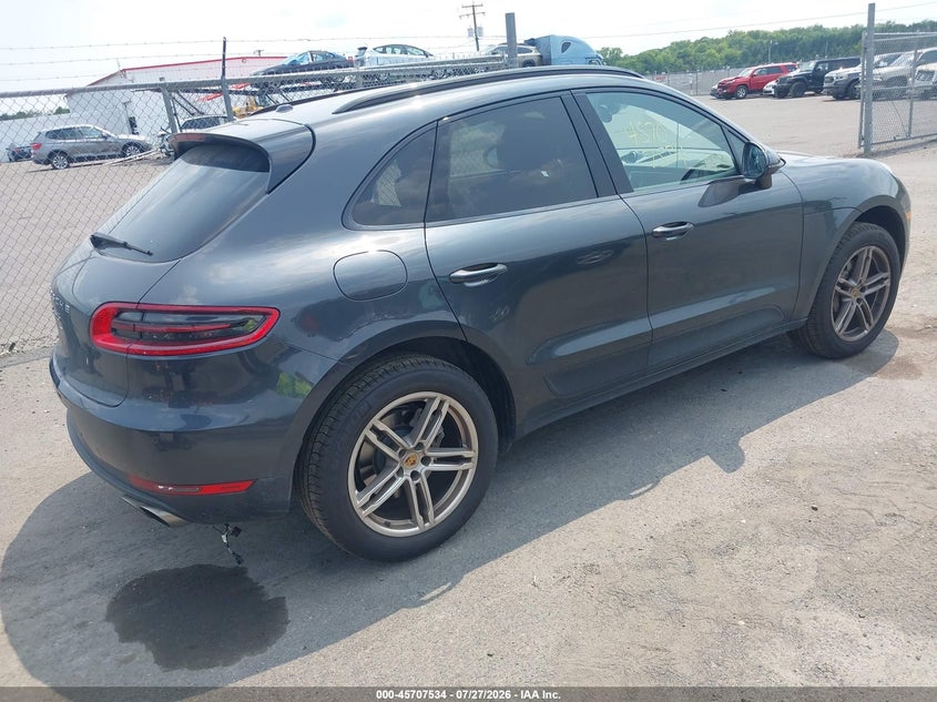 2017 Porsche Macan VIN WP1AB2A51HLB10939 IAAI salvage auction — LEFT SIDE, Salvage (Virginia), sold $7,300 on 2026-08-18 (photo 4)