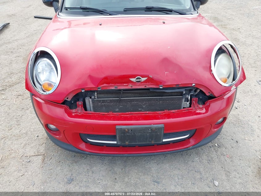 2013 Mini Clubman VIN WMWZF3C5XDT490494 IAAI salvage auction — FRONT END, Salvage Title, sold $525 on 2026-08-19 (photo 6)