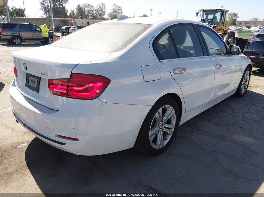 2017 BMW 3 series VIN WBA8B9G34HNU57228 IAAI salvage auction — NORMAL WEAR, Clear - Dealer Only (California), sold $25 on 2026-07-29 (photo 4)