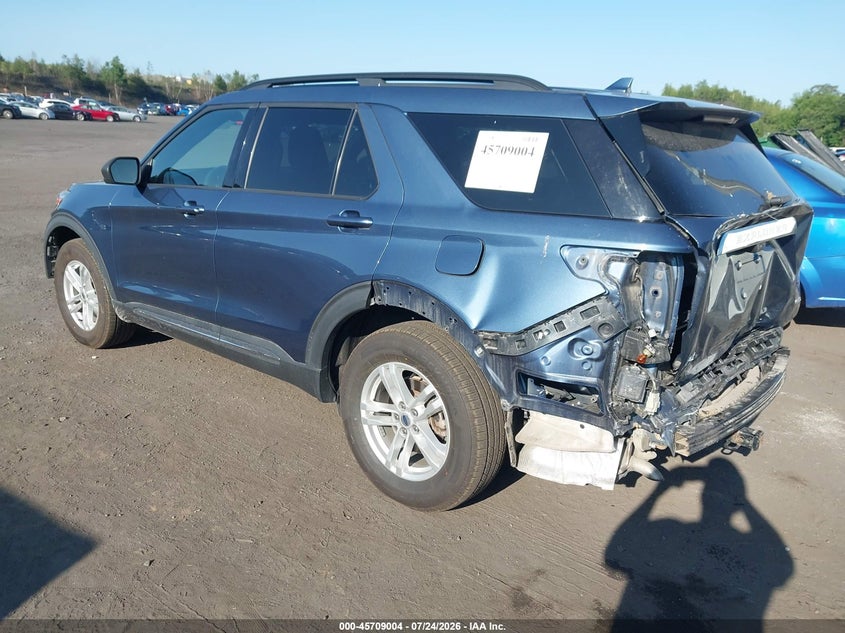 2020 Ford Explorer VIN 1FMSK8DH2LGA08576 IAAI salvage auction — FRONT & REAR, Salvage Title, sold $6,100 on 2026-07-31 (photo 3)