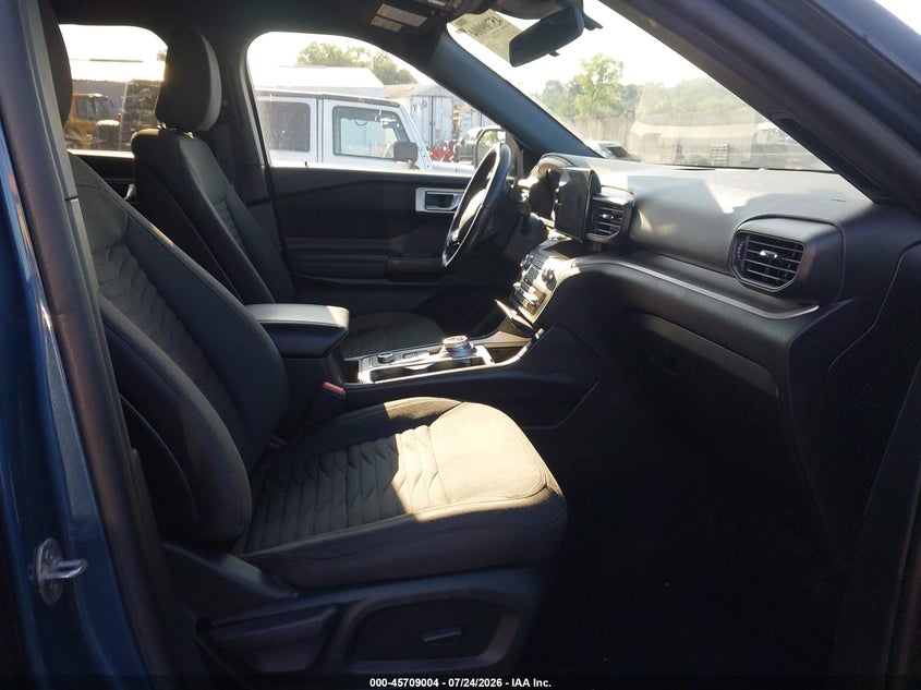 2020 Ford Explorer VIN 1FMSK8DH2LGA08576 IAAI salvage auction — FRONT & REAR, Salvage Title, sold $6,100 on 2026-07-31 (photo 5)