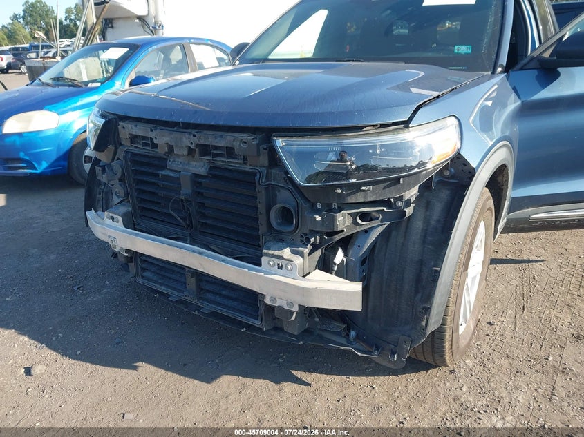 2020 Ford Explorer VIN 1FMSK8DH2LGA08576 IAAI salvage auction — FRONT & REAR, Salvage Title, sold $6,100 on 2026-07-31 (photo 6)