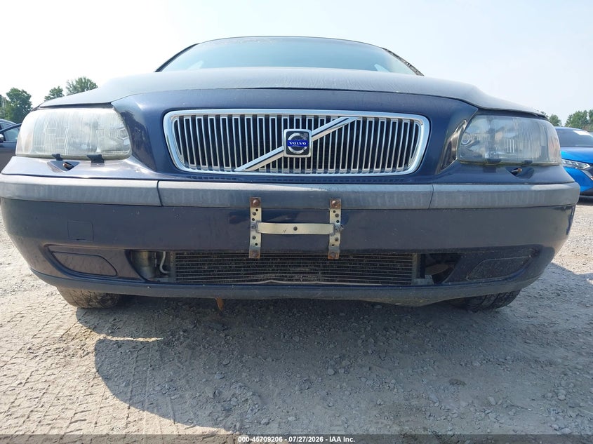 2002 Volvo V70 VIN YV1SW53D921174370 IAAI salvage auction — NORMAL WEAR, Clear (New York), sold $25 on 2026-07-30 (photo 6)