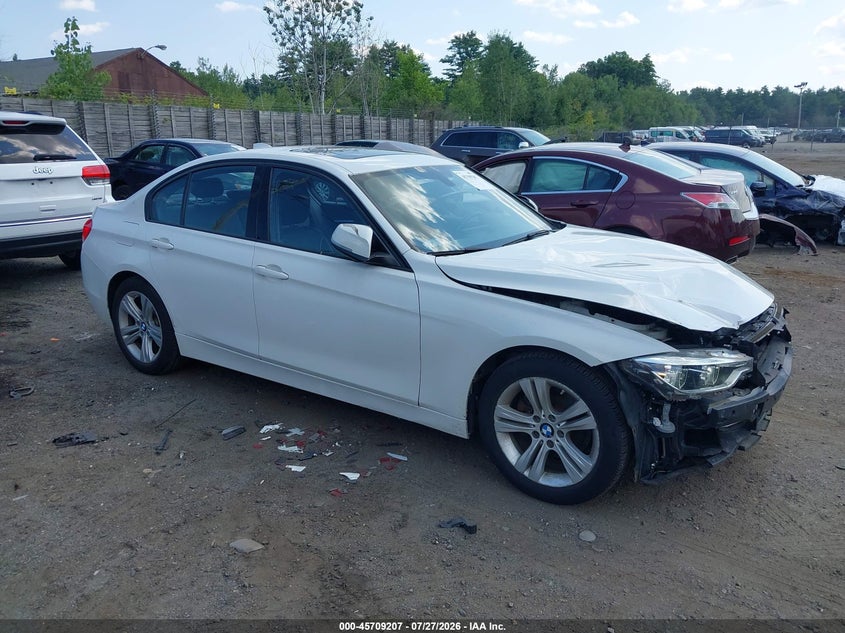 2016 BMW 3er VIN WBA8E3G5XGNT78702 IAAI salvage auction — FRONT END, Clear (Massachusetts), sold $4,650 on 2026-08-07 (photo 1)