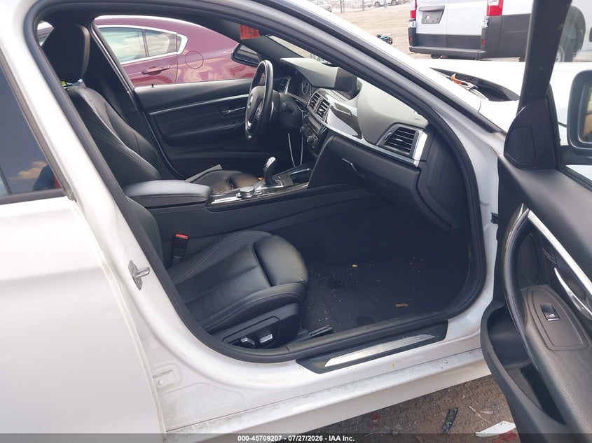 2016 BMW 3er VIN WBA8E3G5XGNT78702 IAAI salvage auction — FRONT END, Clear (Massachusetts), sold $4,650 on 2026-08-07 (photo 5)