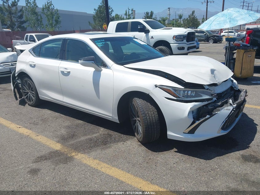 2024 Lexus ES VIN 58ADZ1B15RU179911 IAAI salvage auction — FRONT & REAR, Wait Title, sold $14,950 on 2026-08-24 (photo 1)