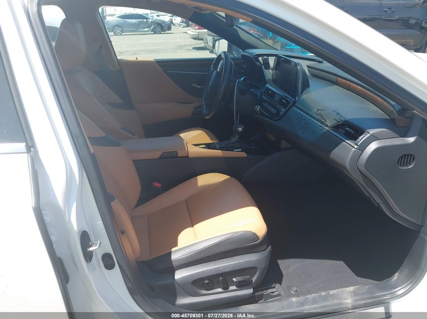 2024 Lexus ES VIN 58ADZ1B15RU179911 IAAI salvage auction — FRONT & REAR, Wait Title, sold $14,950 on 2026-08-24 (photo 5)