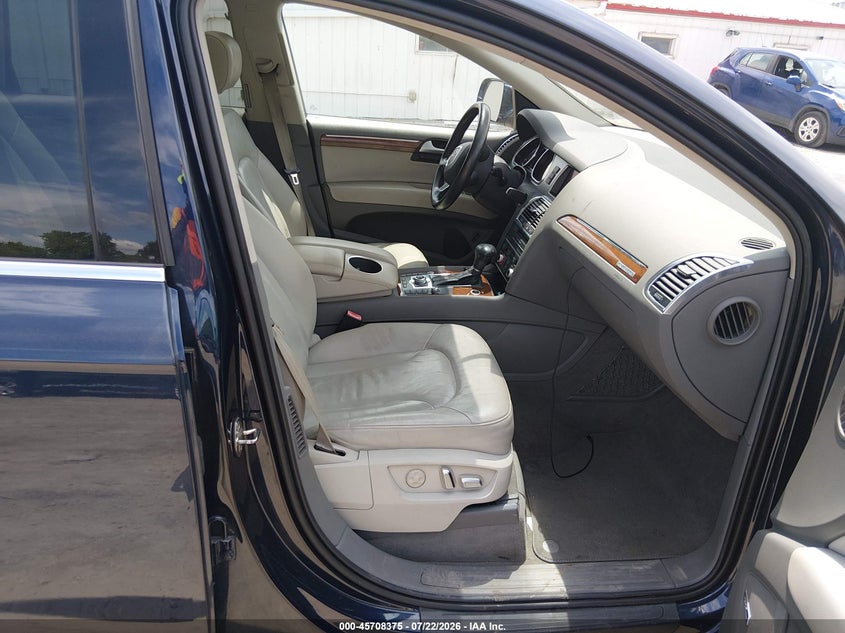 2014 Audi Q7 VIN WA1LGAFEXED019358 IAAI salvage auction — UNKNOWN, Clear (Michigan), sold $25 on 2026-07-29 (photo 5)