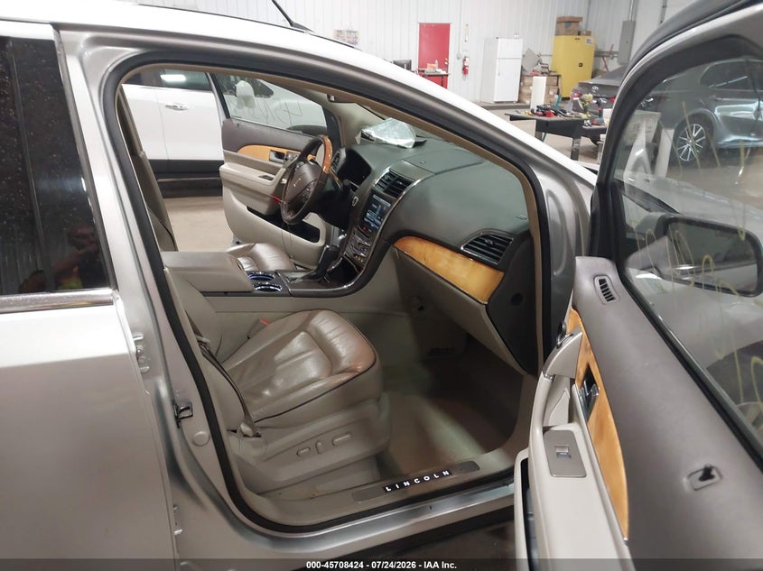 2013 Lincoln Mkx VIN 2LMDJ8JK1DBL41425 IAAI salvage auction — LEFT REAR, Wait Title, sold $1,250 on 2026-09-16 (photo 5)