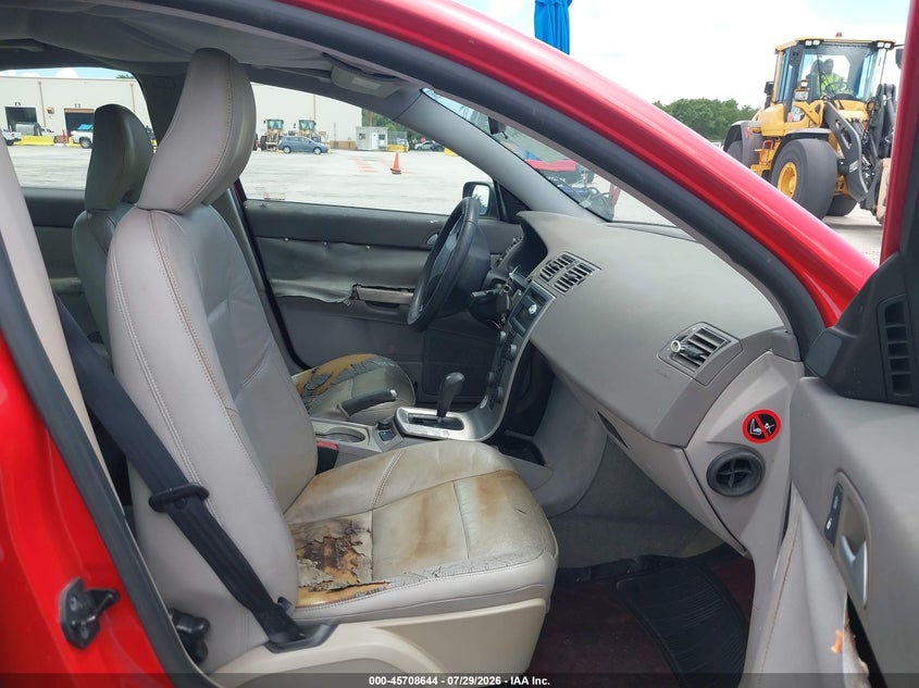 2006 Volvo S40 VIN YV1MS382262187249 IAAI salvage auction — NORMAL WEAR, Clear (Florida), sold $375 on 2026-08-06 (photo 5)