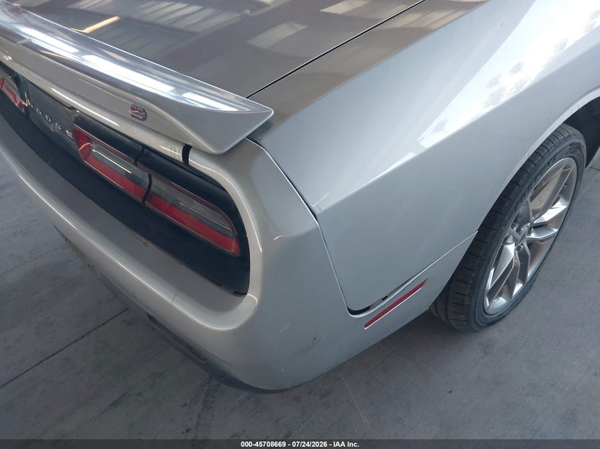 2022 Dodge Challenger VIN 2C3CDZKG0NH194732 IAAI salvage auction — REAR END, Salvage Title, sold $7,900 on 2026-07-30 (photo 6)