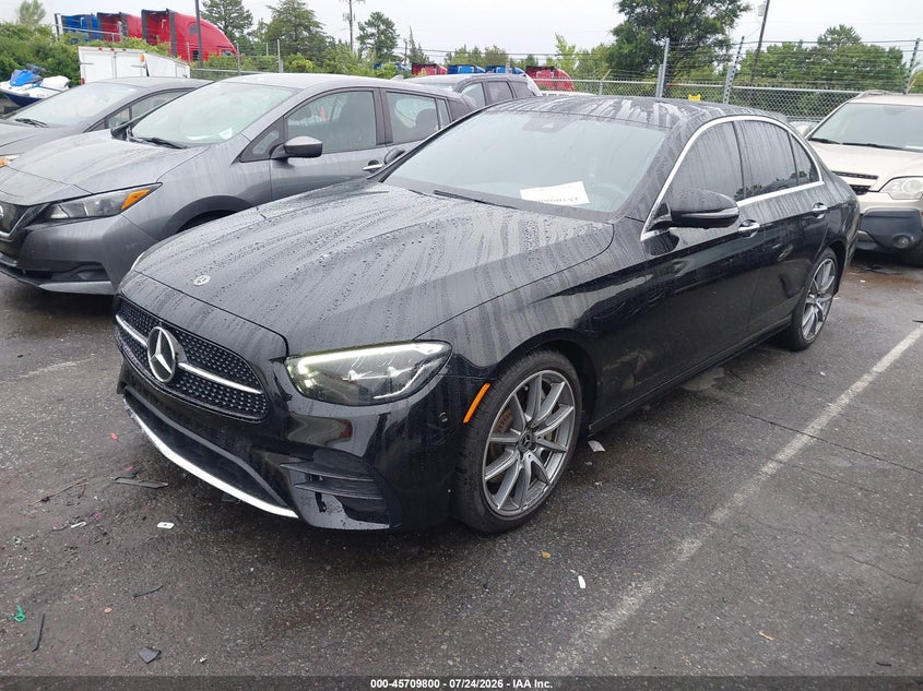 2021 Mercedes-Benz E-Class VIN W1KZF8DB0MA939770 IAAI salvage auction — Side, Salvage (North Carolina), sold $20,200 on 2026-09-23 (photo 2)