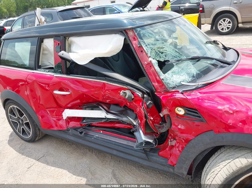 2013 Mini Clubman VIN WMWZF3C54DT491527 IAAI salvage auction — RIGHT SIDE, Salvage (Iowa), sold $675 on 2026-08-31 (photo 6)