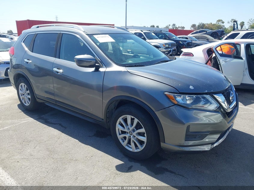 2017 Nissan Rogue VIN JN8AT2MT4HW142117 IAAI salvage auction — FRONT END, Clear - Dealer Only (California), sold $800 on 2026-07-30 (photo 1)