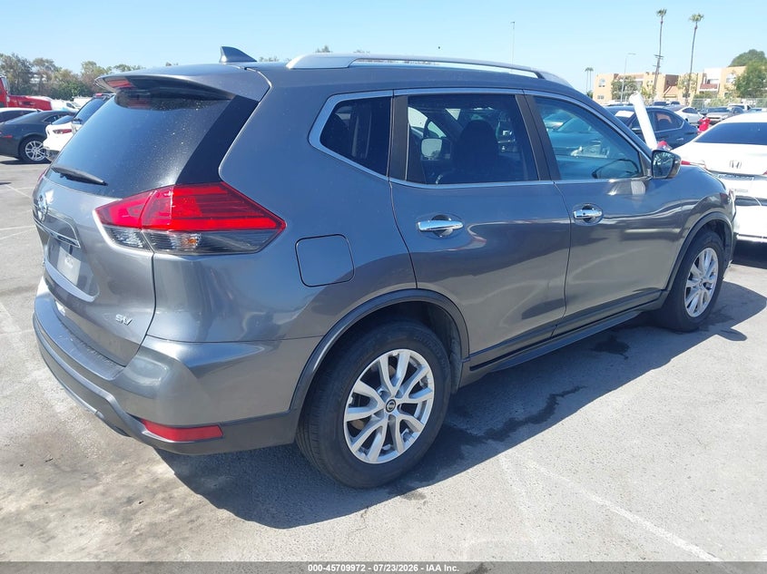 2017 Nissan Rogue VIN JN8AT2MT4HW142117 IAAI salvage auction — FRONT END, Clear - Dealer Only (California), sold $800 on 2026-07-30 (photo 4)