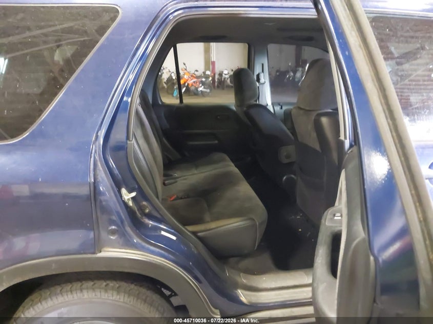 2002 Honda Cr-v VIN JHLRD78842C057319 IAAI salvage auction — NORMAL WEAR, Clear-Dealer Only (Oregon), sold $125 on 2026-07-30 (photo 8)