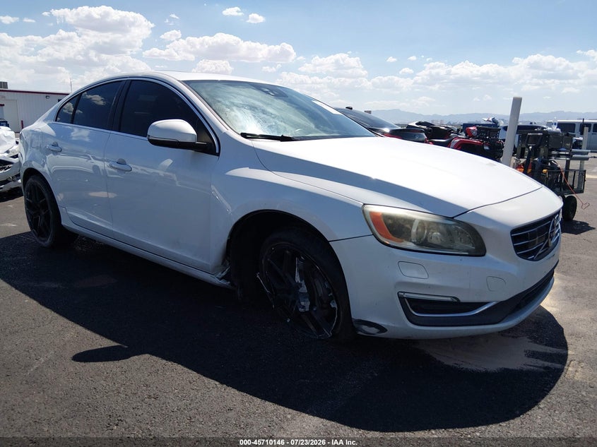 2014 Volvo S60 VIN YV1612FS4E2297940 IAAI salvage auction — NORMAL WEAR, Clear (California), sold $375 on 2026-07-31 (photo 1)