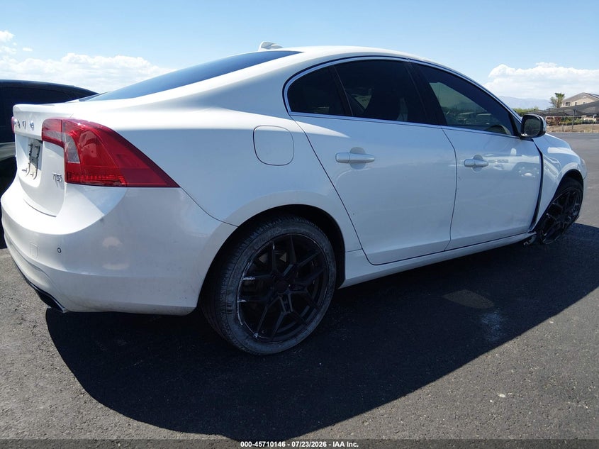 2014 Volvo S60 VIN YV1612FS4E2297940 IAAI salvage auction — NORMAL WEAR, Clear (California), sold $375 on 2026-07-31 (photo 4)