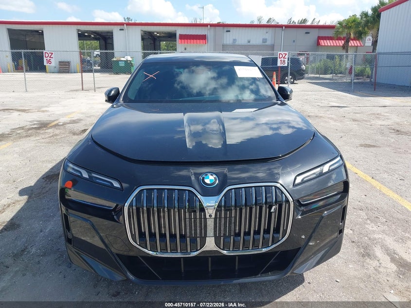 2023 BMW I7 VIN WBY53EJ01PCN59170 IAAI salvage auction — UNKNOWN, Salvage Title, sold $45,100 on 2026-08-03 (photo 6)