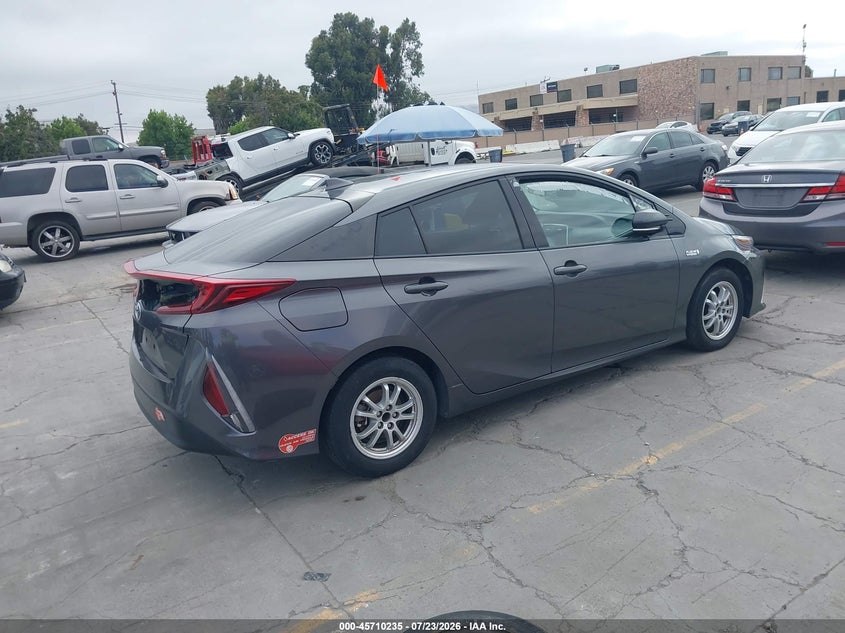 2018 Toyota Prius prime VIN JTDKARFPXJ3075495 IAAI salvage auction — NORMAL WEAR, Clear - Dealer Only (California), sold $7,450 on 2026-08-10 (photo 4)