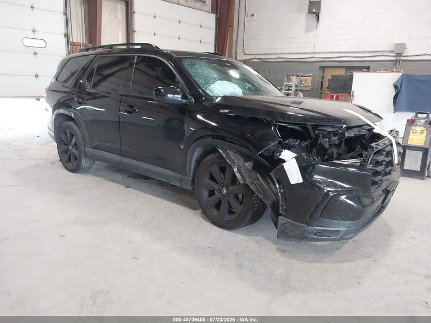 2025 Honda Pilot VIN 5FNYG1H9XSB060315 — IAAI salvage auction photo