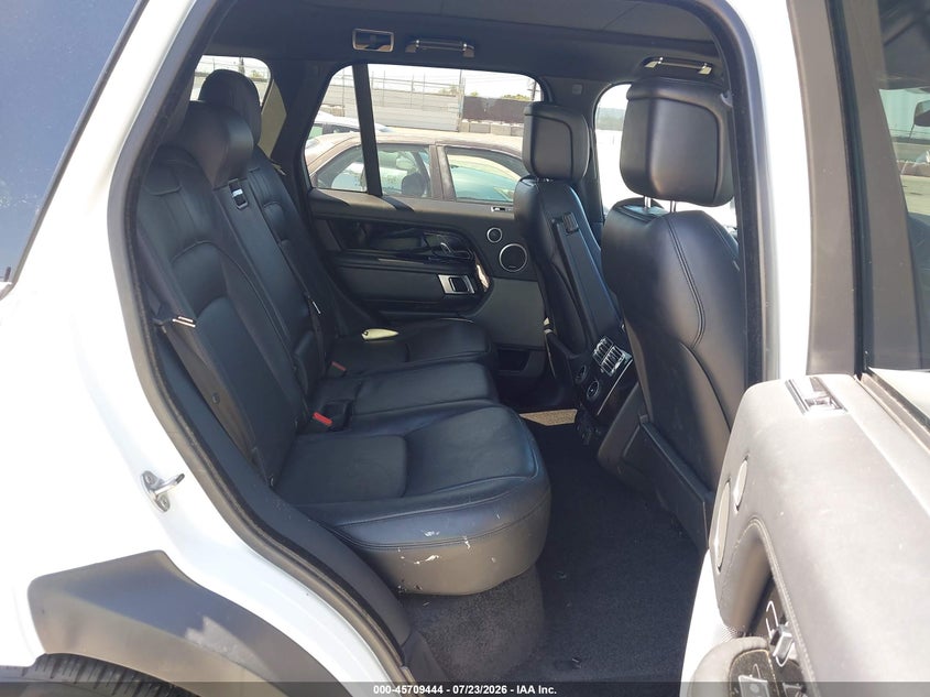 2018 Land rover RANGE ROVER VIN SALGS2SV2JA509301 IAAI salvage auction — NORMAL WEAR, Clear - Dealer Only (California), sold $11,600 on 2026-08-19 (photo 8)