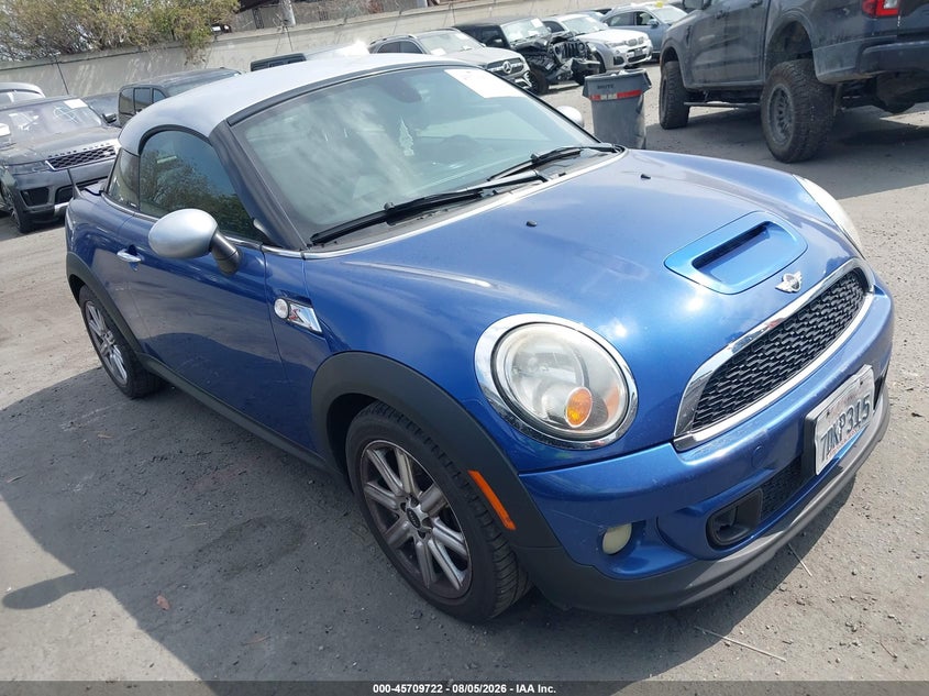 2013 Mini Coupe VIN WMWSX3C50DT466896 IAAI salvage auction — REAR END, Salvage Certificate (California), sold $675 on 2026-08-12 (photo 1)