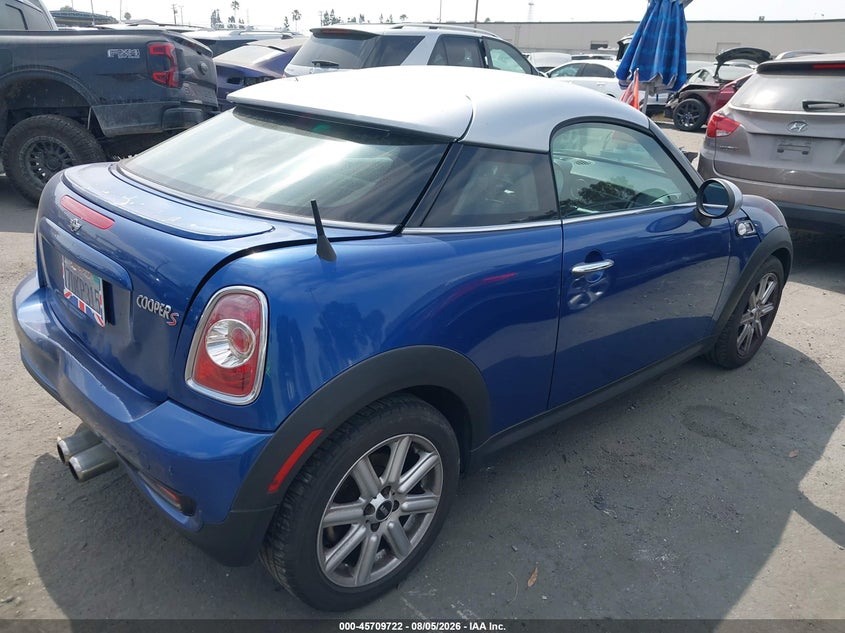 2013 Mini Coupe VIN WMWSX3C50DT466896 IAAI salvage auction — REAR END, Salvage Certificate (California), sold $675 on 2026-08-12 (photo 4)