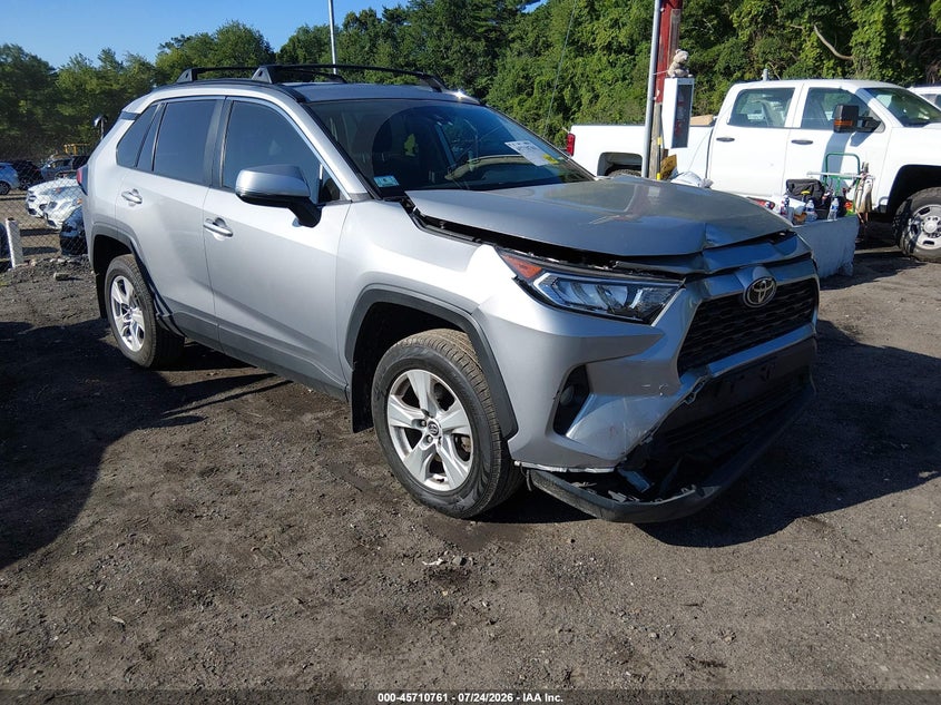 2020 Toyota Rav 4 VIN 2T3P1RFV3LC131086 — IAAI salvage auction photo