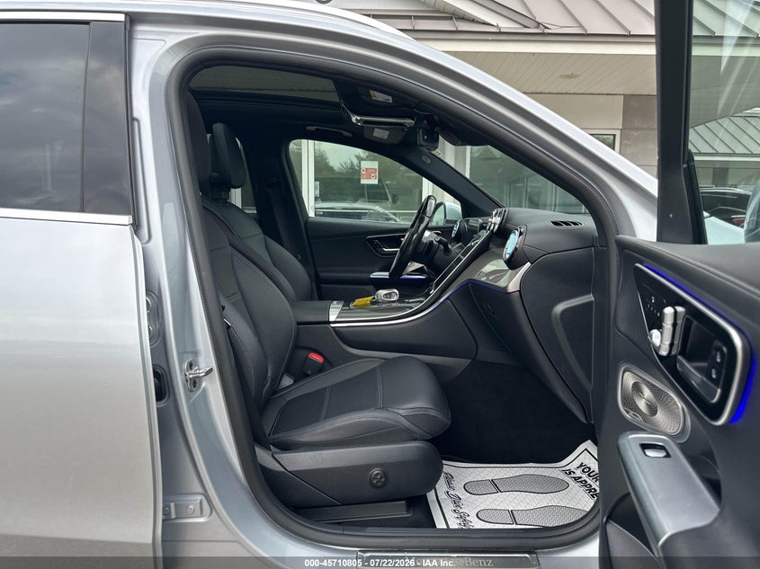 2023 Mercedes-benz Glc class VIN W1NKM4HB1PU020277 IAAI salvage auction — NORMAL WEAR, Clear (Massachusetts), sold $12,800 on 2026-09-23 (photo 5)