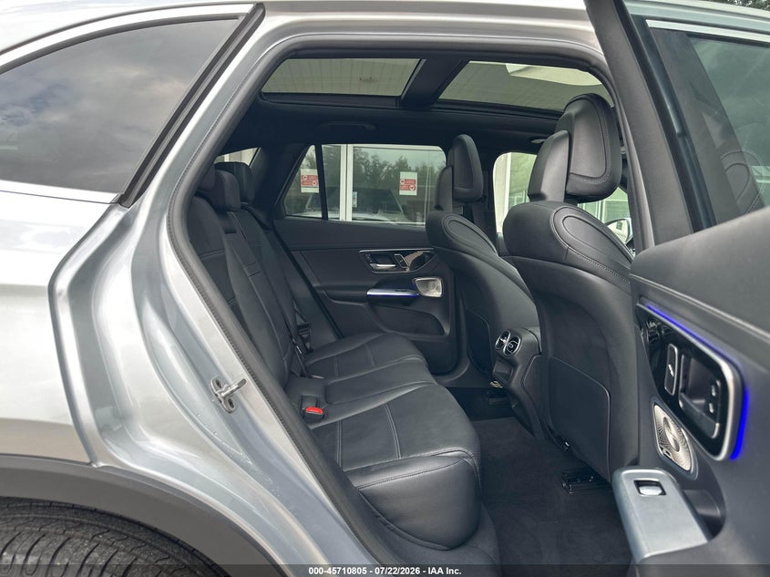 2023 Mercedes-benz Glc VIN W1NKM4HB1PU020277 IAAI salvage auction — NORMAL WEAR, Salvage Title, sold $25 on 2026-07-29 (photo 8)