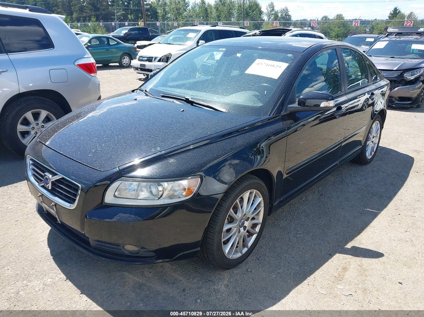 2010 Volvo S40 VIN YV1382MS3A2506399 IAAI salvage auction — NORMAL WEAR, Clear (Washington), sold $1,150 on 2026-08-19 (photo 2)