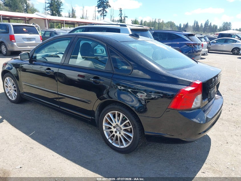 2010 Volvo S40 VIN YV1382MS3A2506399 IAAI salvage auction — NORMAL WEAR, Clear (Washington), sold $1,150 on 2026-08-19 (photo 3)