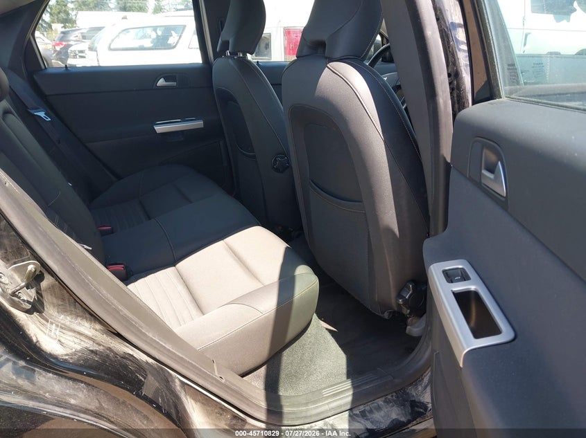 2010 Volvo S40 VIN YV1382MS3A2506399 IAAI salvage auction — NORMAL WEAR, Clear (Washington), sold $1,150 on 2026-08-19 (photo 8)