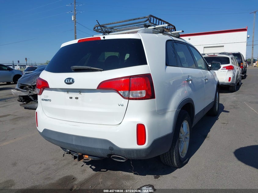 2015 Kia Sorento VIN 5XYKTDA76FG607056 IAAI salvage auction — NORMAL WEAR, Rebuilt/Restored (Utah), sold $25 on 2026-07-30 (photo 4)