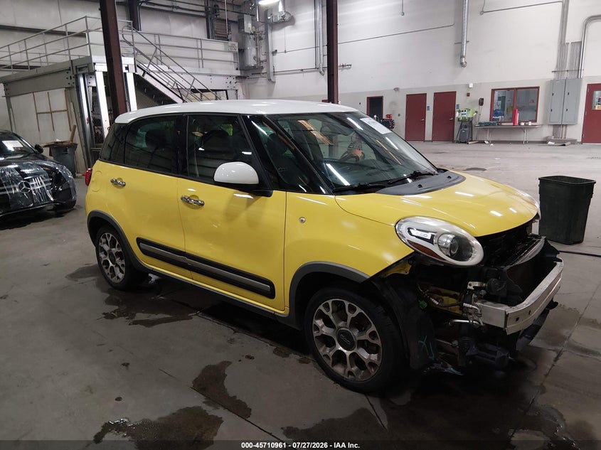 2015 Fiat 500l VIN ZFBCFADH4FZ032927 IAAI salvage auction — FRONT END, Salvage (Idaho), sold $1,625 on 2026-08-07 (photo 1)