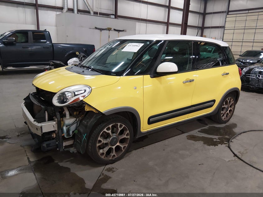 2015 Fiat 500l VIN ZFBCFADH4FZ032927 IAAI salvage auction — FRONT END, Salvage (Idaho), sold $1,625 on 2026-08-07 (photo 2)