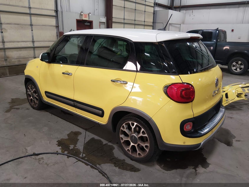 2015 Fiat 500l VIN ZFBCFADH4FZ032927 IAAI salvage auction — FRONT END, Salvage (Idaho), sold $1,625 on 2026-08-07 (photo 3)