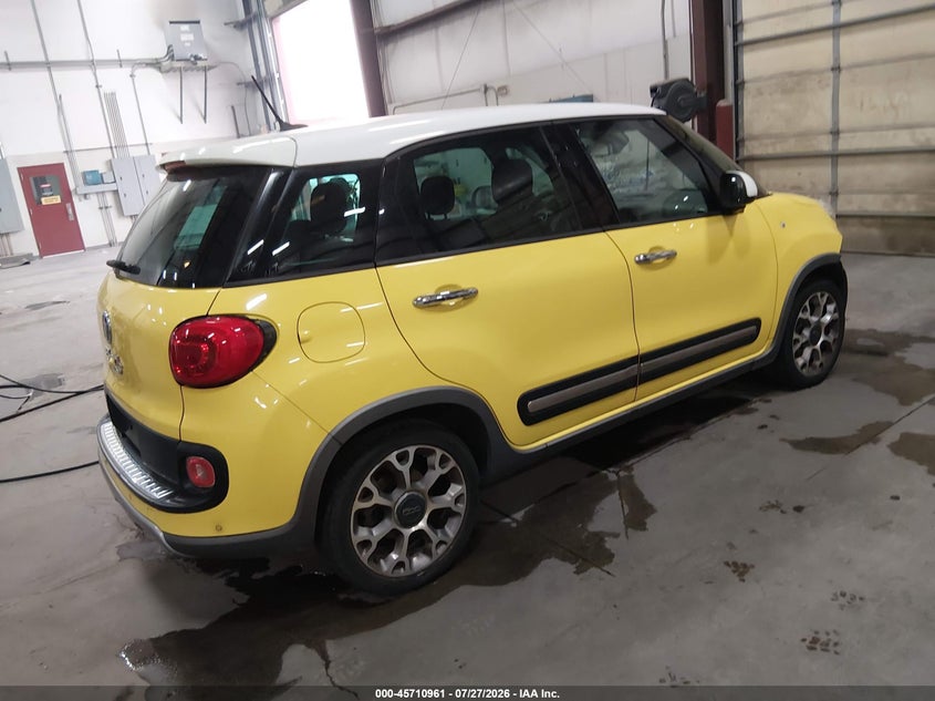 2015 Fiat 500l VIN ZFBCFADH4FZ032927 IAAI salvage auction — FRONT END, Salvage (Idaho), sold $1,625 on 2026-08-07 (photo 4)