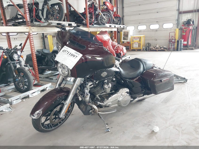 2022 Harley-davidson Street glide VIN 1HD1KRP19NB634824 IAAI salvage auction — FRONT END, Salvage Title, sold $7,350 on 2026-08-26 (photo 2)