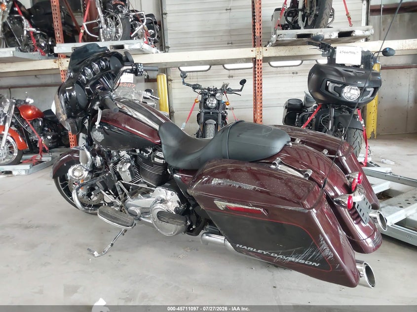 2022 Harley-davidson Street glide VIN 1HD1KRP19NB634824 IAAI salvage auction — FRONT END, Salvage Title, sold $7,350 on 2026-08-26 (photo 3)